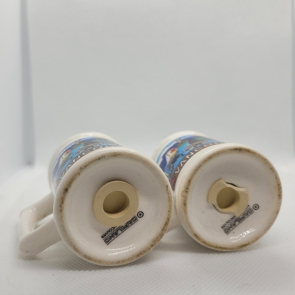 Vintage Mini Vancouver Salt and Pepper Shakers - Picture 3 of 6